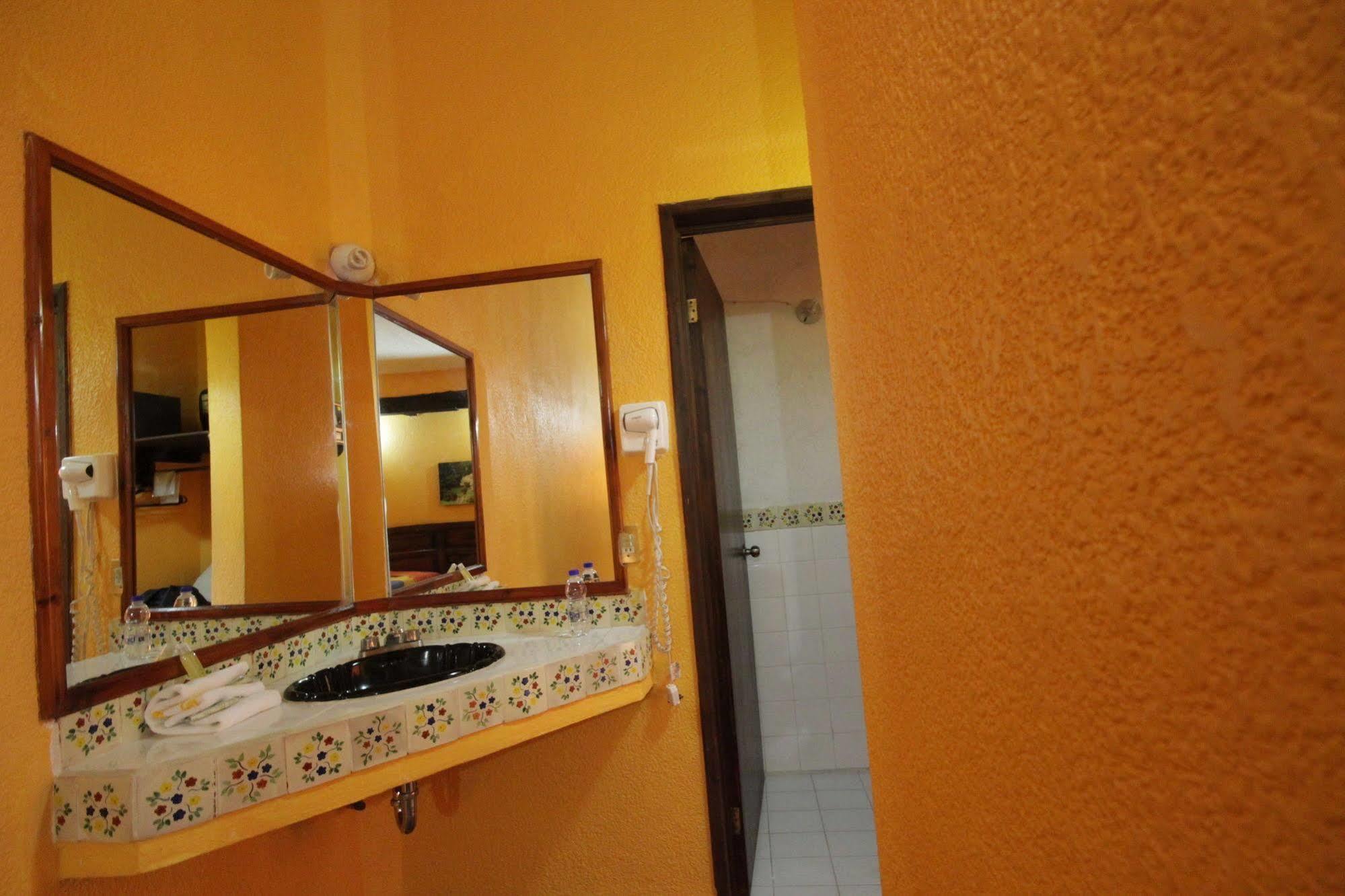 San Cristóbal de Las Casas Hotel Plaza Santo Domingo מראה חיצוני תמונה